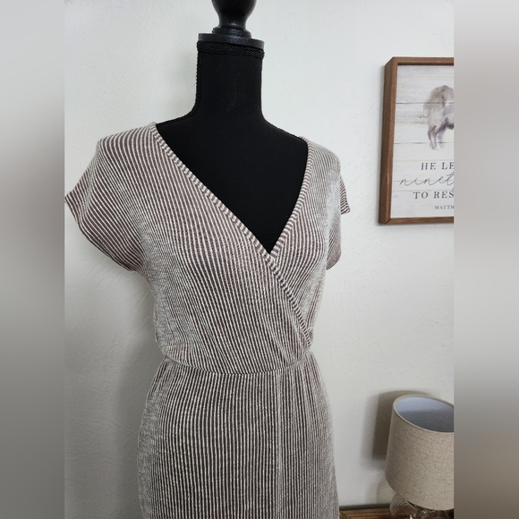 URBAN OUTFITTERS CAUTION TO THE WIND FAUX WRAP DRESS - Picture 5 of 9